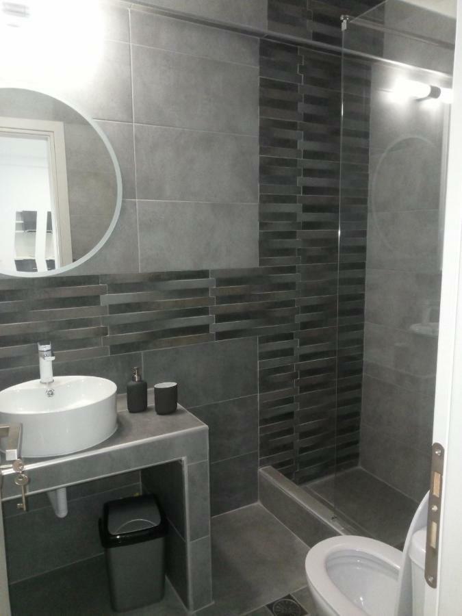 New Apartment Near Metro Larissis In The Centre Of Atenas Exterior foto